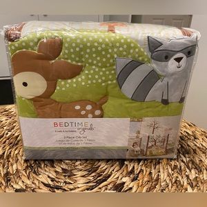 Lambs and Ivy Crib set. New!